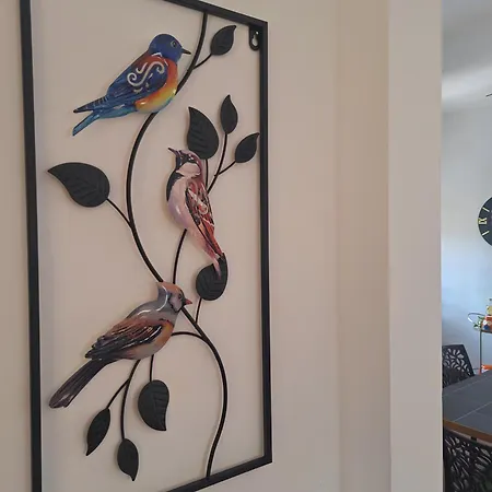 Apartament Carrieri *